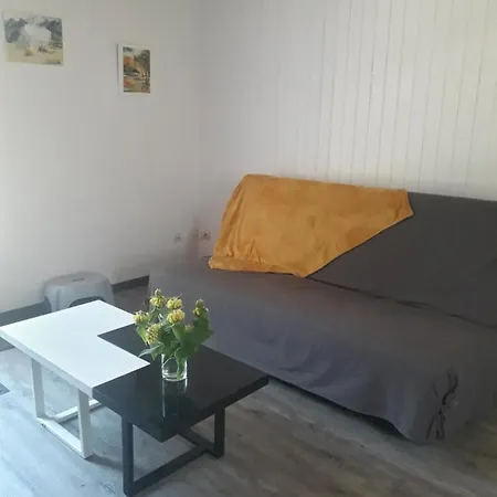 Madalny House بيت للعطل *